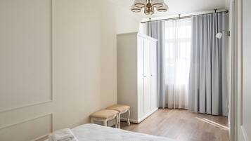 1 Schlafzimmer, Schreibtisch, Bügeleisen/Bügelbrett, WLAN