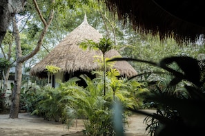 3 treatment rooms, massages