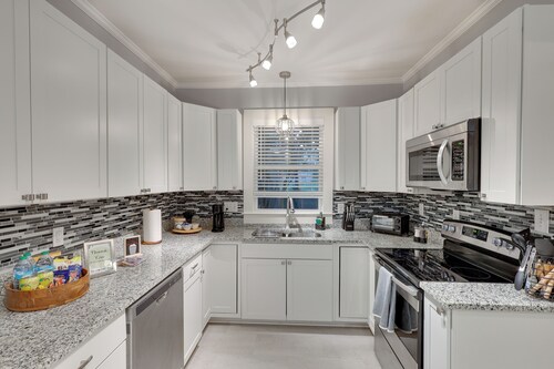 Bungalow - 3Bed 2Bath - W Cola