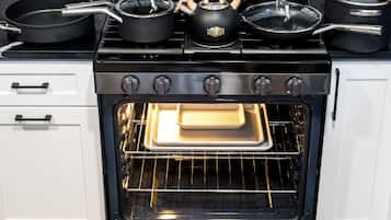 微波炉、烤箱、炉灶、洗碗机