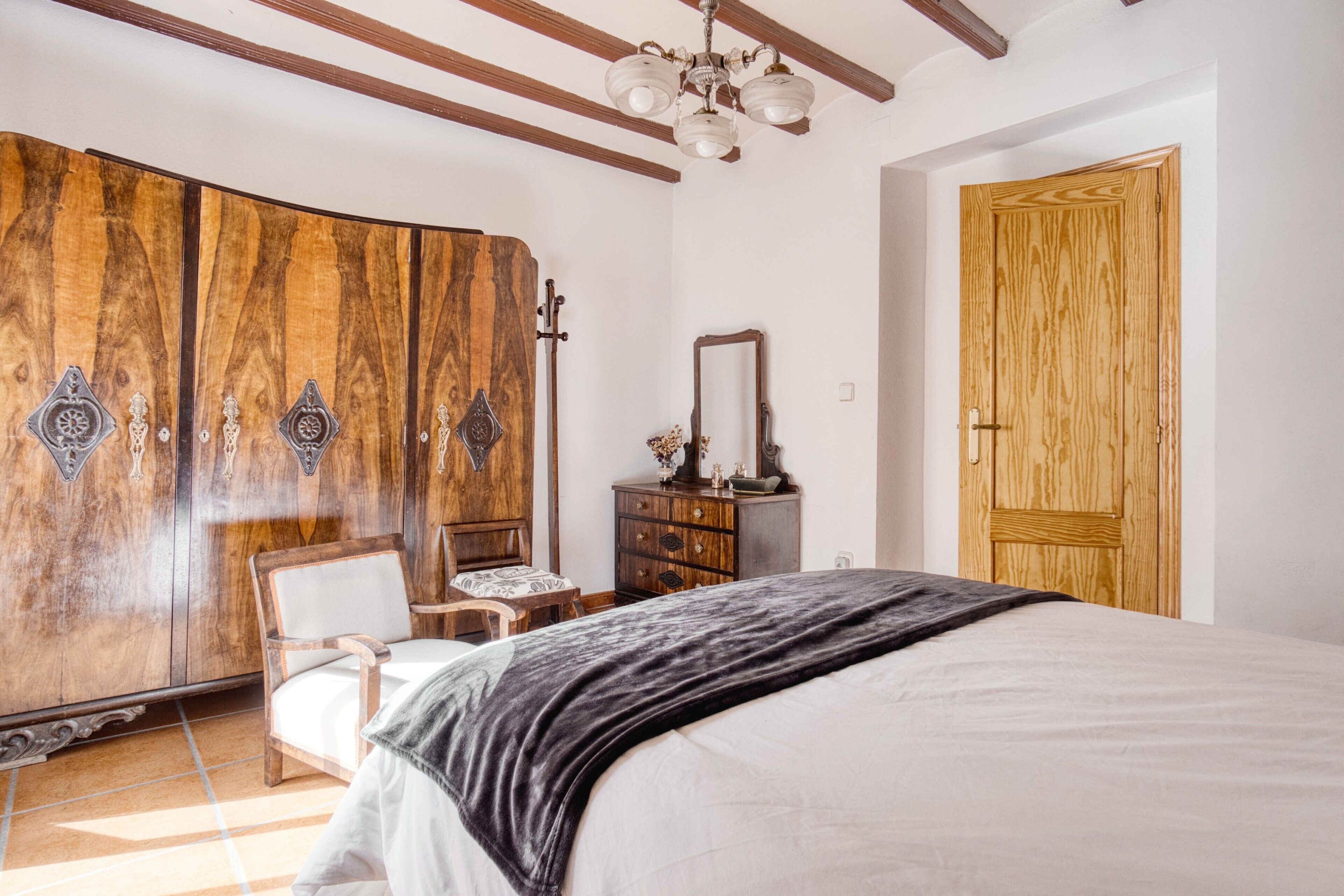 4 chambres, fer et planche à repasser, Wi-Fi gratuit, draps fournis