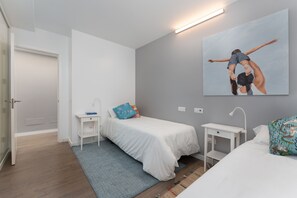 2 quartos, Wi-Fi de cortesia, roupa de cama