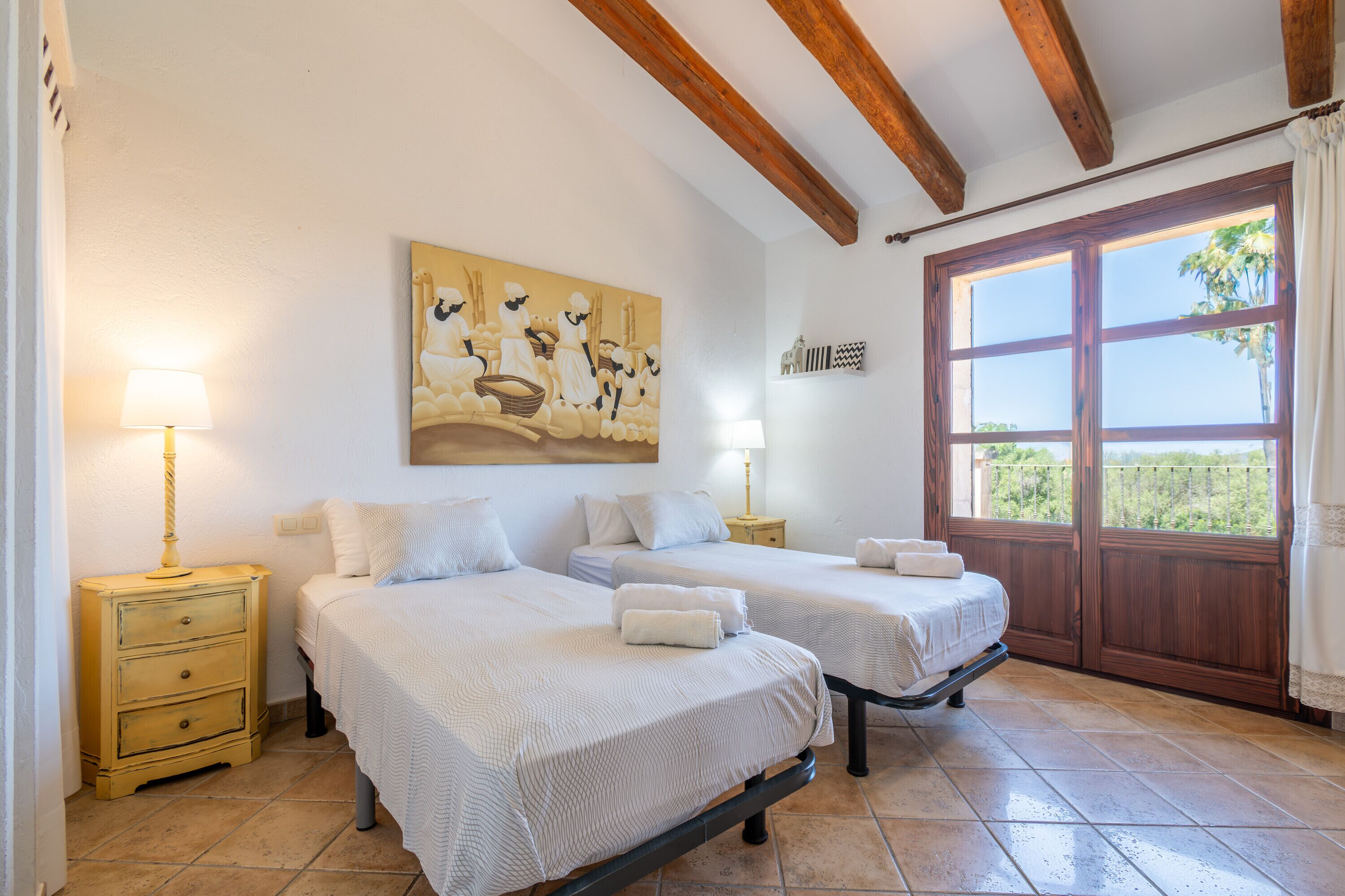 4 chambres, fer et planche à repasser, Wi-Fi gratuit, draps fournis