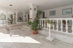 Interior - Apartment 'Beach and Pool Laguna Beach A113' with Sea View, Shared Pool and Wi-Fi (Torrox)