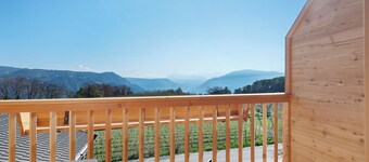 Apartment 'Katharina' with Mountain View, Shared Garden and Wi-Fi