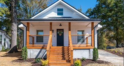 Country Chic Retreat Near Downtown Concord
