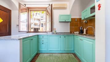 Réfrigérateur, plaque de cuisson