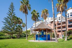Exterior - Apartment 'Apartamento Coral' with Sea View, Shared Pool and Wi-Fi (Almuñécar)