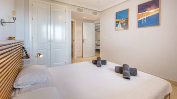 2 sovrum, strykjÀrn/strykbrÀda, gratis wi-fi och sÀngklÀder