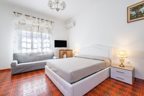 3 quartos, Wi-Fi de cortesia, roupa de cama