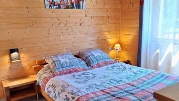 3 chambres, fer et planche Ă repasser, Wi-Fi gratuit, draps fournis