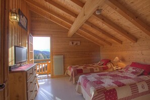 4 chambres, fer et planche à repasser, Wi-Fi gratuit, draps fournis