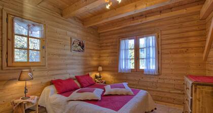 Chalet "Makaau - Praz De Lys" mit Bergblick, privater Terrasse und WLAN
