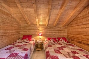 4 bedrooms, iron/ironing board, free WiFi, bed sheets