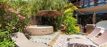 Villa «Osez Adélaïde» con piscina interior privada