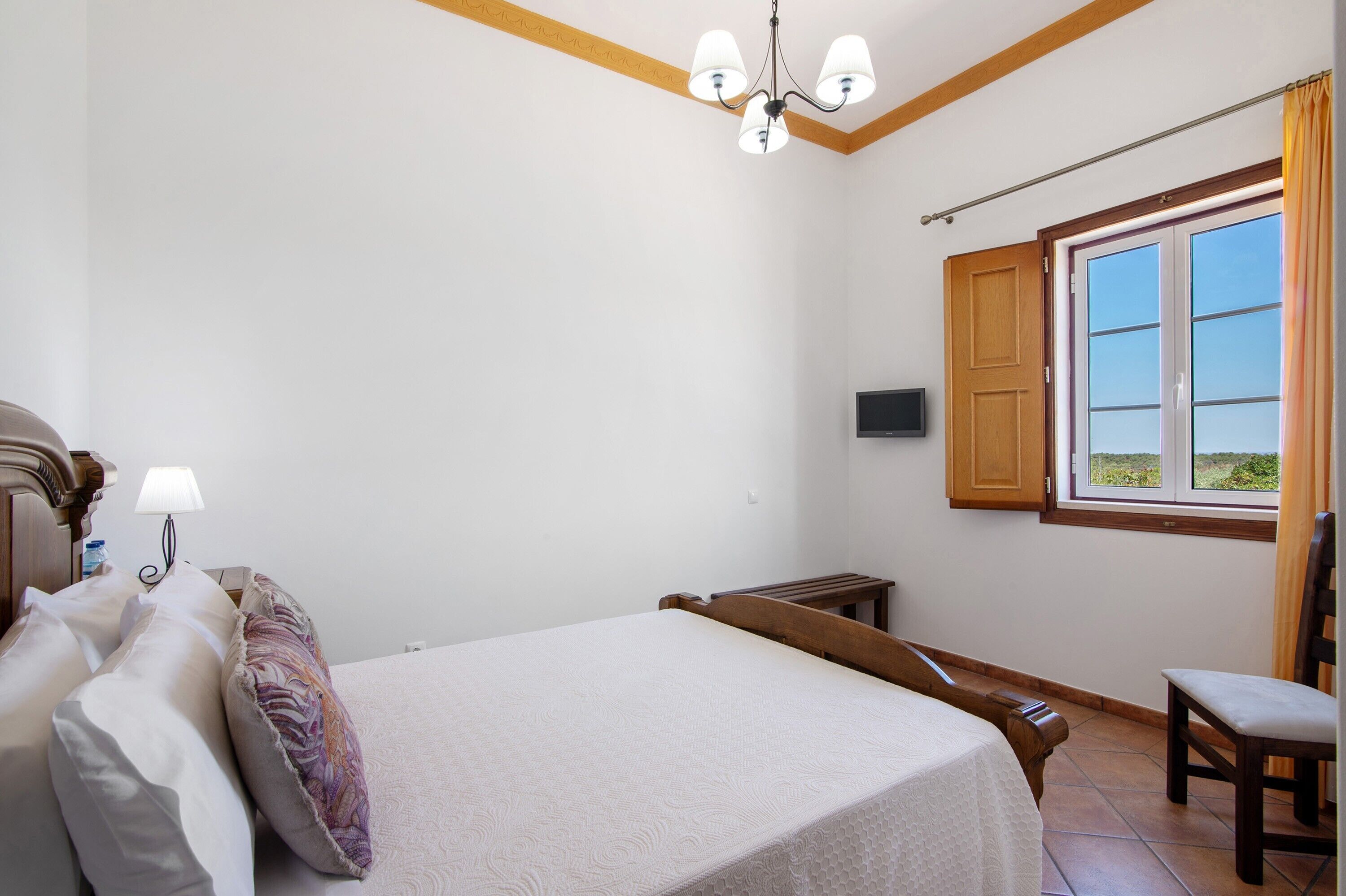 1 chambre, accès au Wi-Fi (inclus), literie fournie