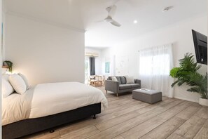 1 غرفة نوم ومكواة/لوح كي وواي فاي مجانًا وملاءات أسرّة