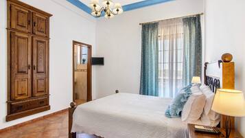 1 bedroom, free WiFi, bed sheets