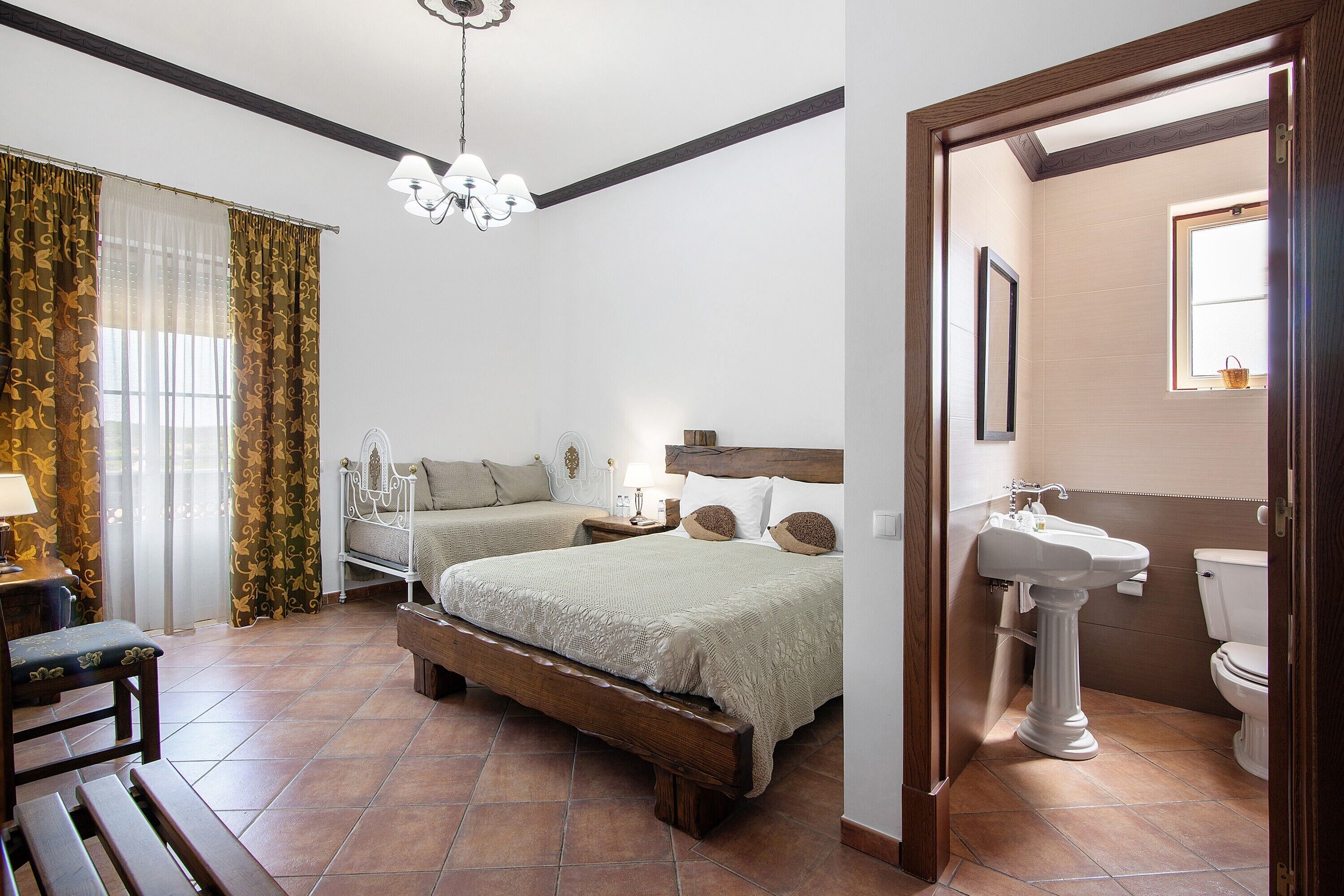 1 chambre, Wi-Fi gratuit, draps fournis