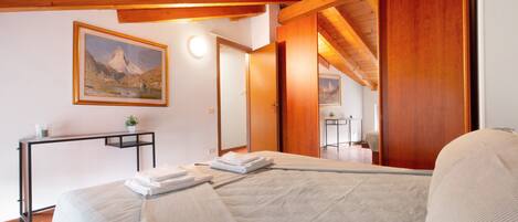 2 chambres, bureau, fer et planche Ă repasser, Wi-Fi gratuit