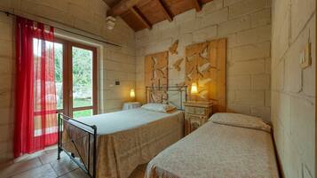 2 quartos, Wi-Fi de cortesia, roupa de cama