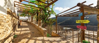 Country House 'El Mirador' with Mountain View, Wi-Fi and Air Conditioning