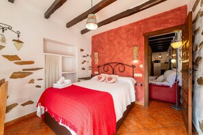 1 bedroom, iron/ironing board, free WiFi, bed sheets - Country House 'Picachico' with Mountain View, Wi-Fi and Air Conditioning (Laroya)