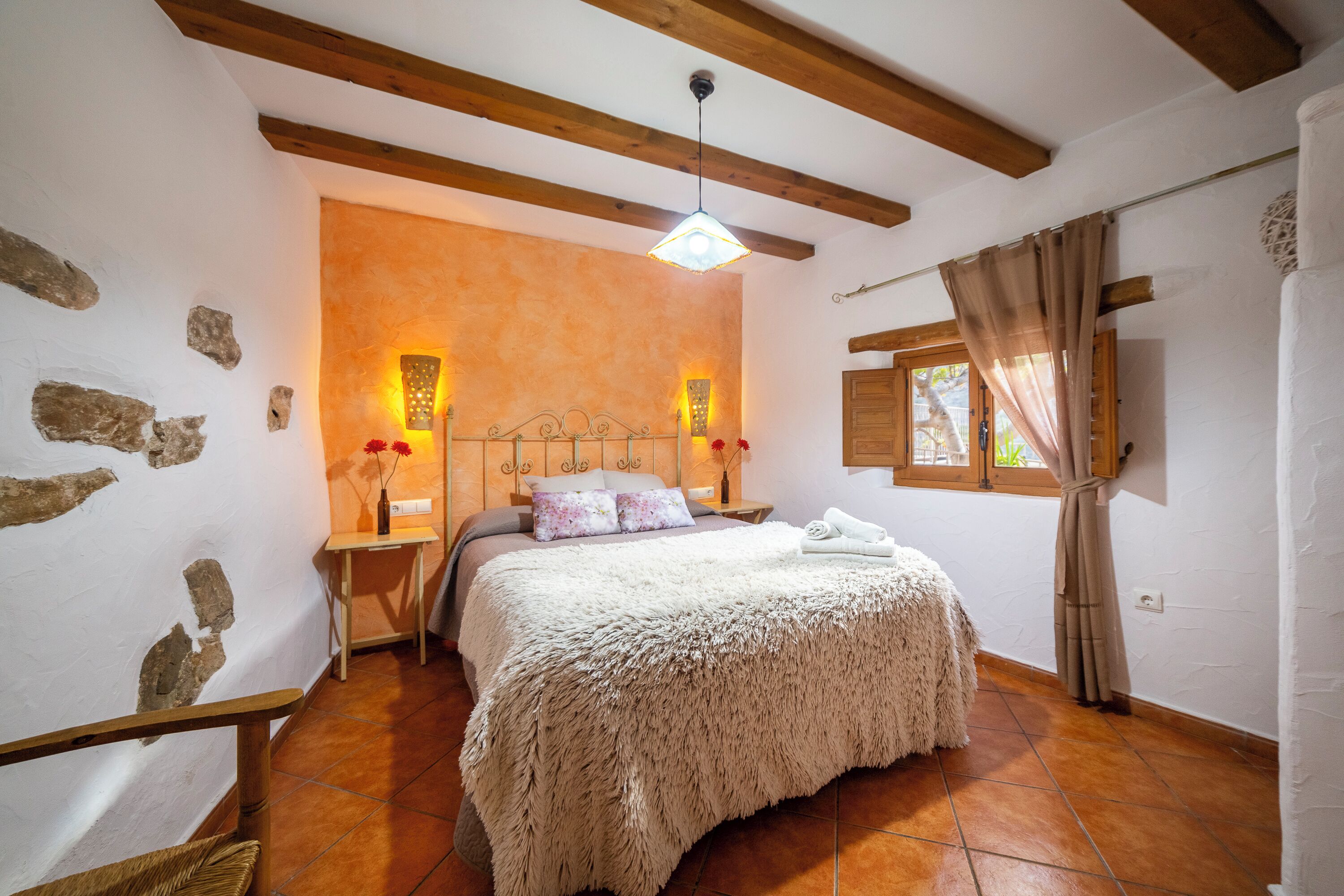 2 chambres, fer et planche à repasser, Wi-Fi gratuit, draps fournis