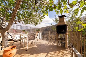 屋外ダイニングエリア