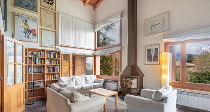 Chalet 'Casa Perecampelles -Vall De Núria-' with Mountain View, Private Terrace and Wi-Fi