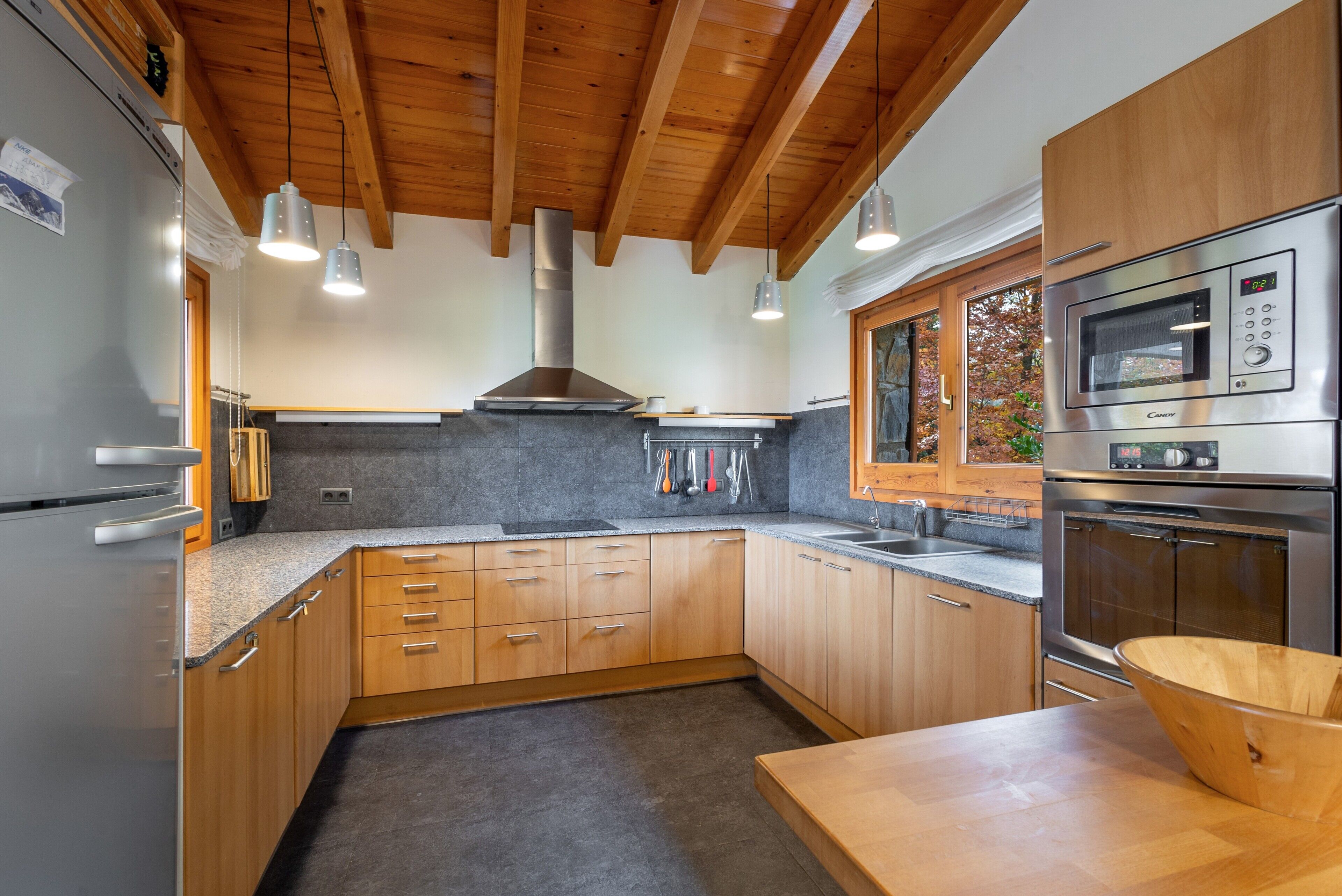 冰箱、微波炉、烤箱、洗碗机