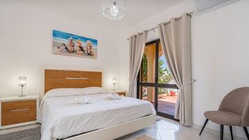 4 間睡房、熨斗/熨衫板、免費 Wi-Fi、床單