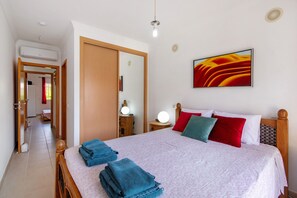 2 makuuhuonetta, ilmainen Wi-Fi, vuodevaatteet