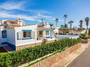 Exterior - Villa 'Eulália' with Private Pool, Wi-Fi and Air Conditioning (Guia)