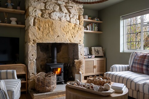 Broadway Scandi Chic Cottage