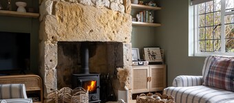 Broadway Scandi Chic Cottage