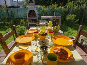 Outdoor dining - Apartment Pinot by Interhome (Lucca)