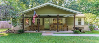 Secluded - Near Pigeon Forge + Gatlinburg! Hot Tub + Firepit + Game Room + WiFi