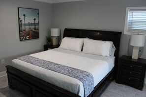 4 bedrooms, iron/ironing board, WiFi, bed sheets - Spacious 4-bedroom house in fantastic Tampa with AC, WiFi (Tampa)