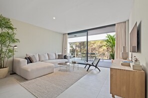 TV - Oasis Verde (Marbella)