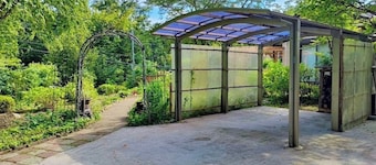 Marons Garden / Takashima Shiga