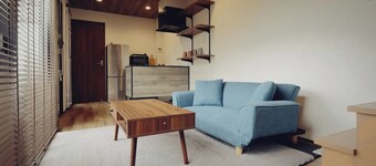 2 pet dogs small and medium size Trailer house / Shikokuchuo City Ehime