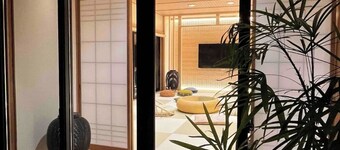 Next door to Ise Shrine  5minute walk to the cen / Ise Mie