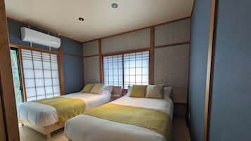 2 bedrooms, desk, iron/ironing board, free WiFi