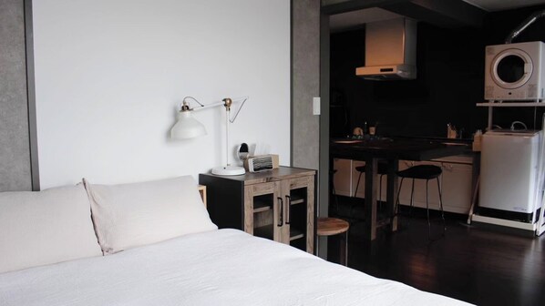 2 bedrooms, desk, iron/ironing board, free WiFi