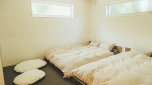 2 bedrooms, desk, free WiFi, bed sheets