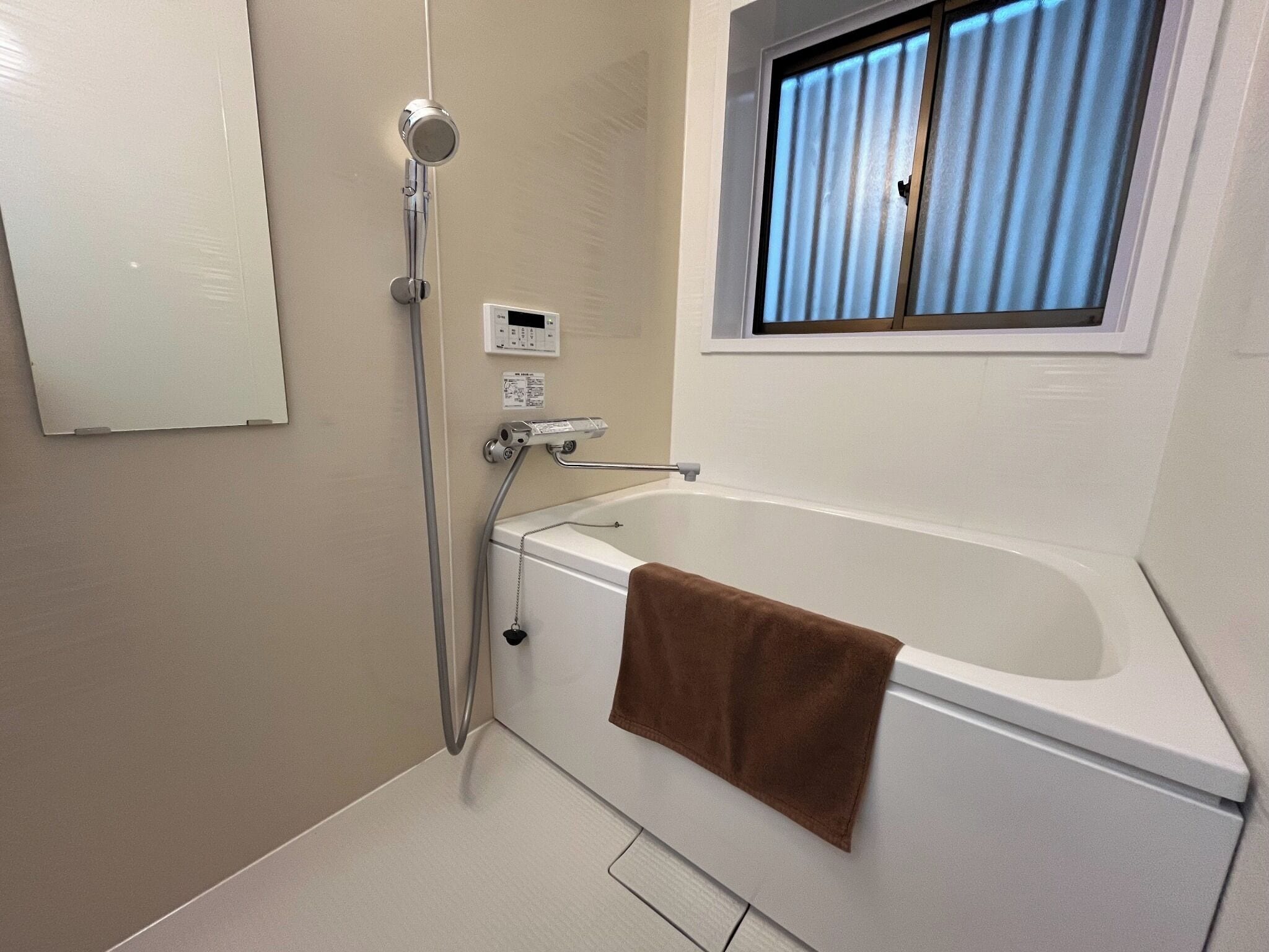 Hair dryer, towels