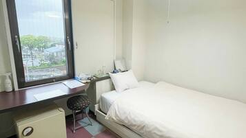 1 bedroom, desk, free WiFi, bed sheets