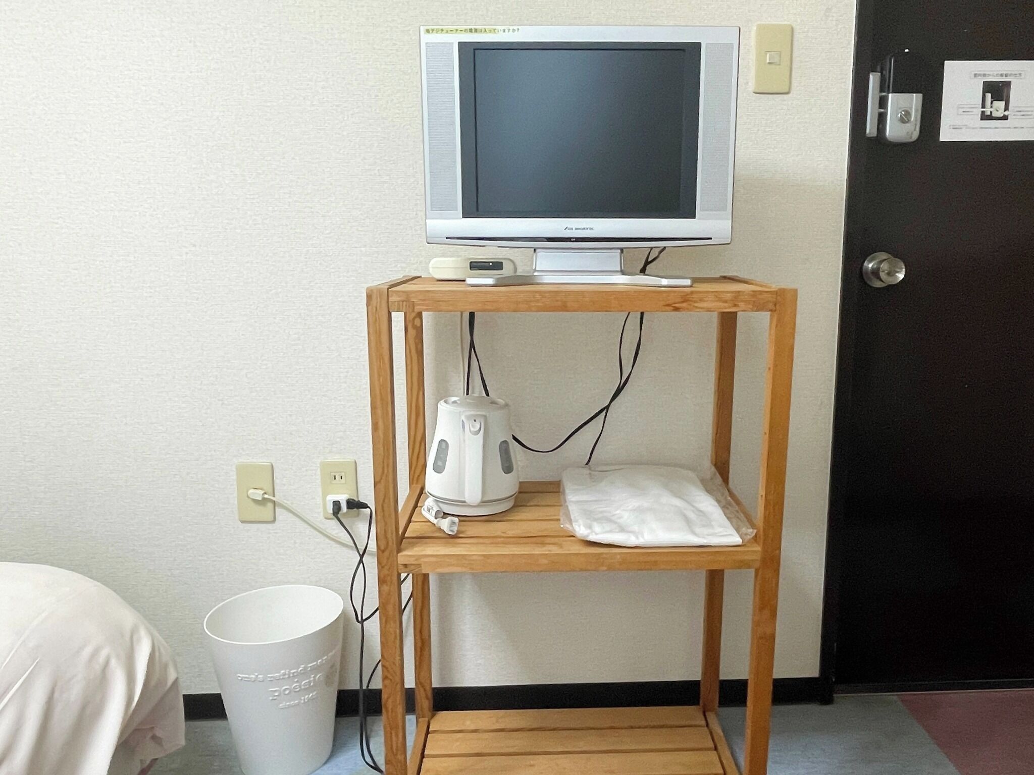 1 bedroom, desk, free WiFi, bed sheets