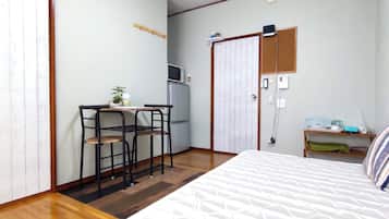 1 chambre, bureau, Wi-Fi gratuit, draps fournis